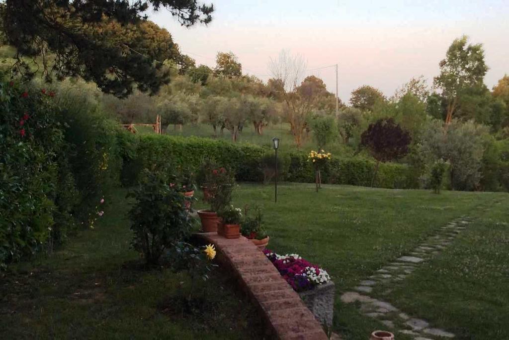 Agriturismo La Bicocca - Apt. "Il Leccio" Castel Rigone ห้อง รูปภาพ