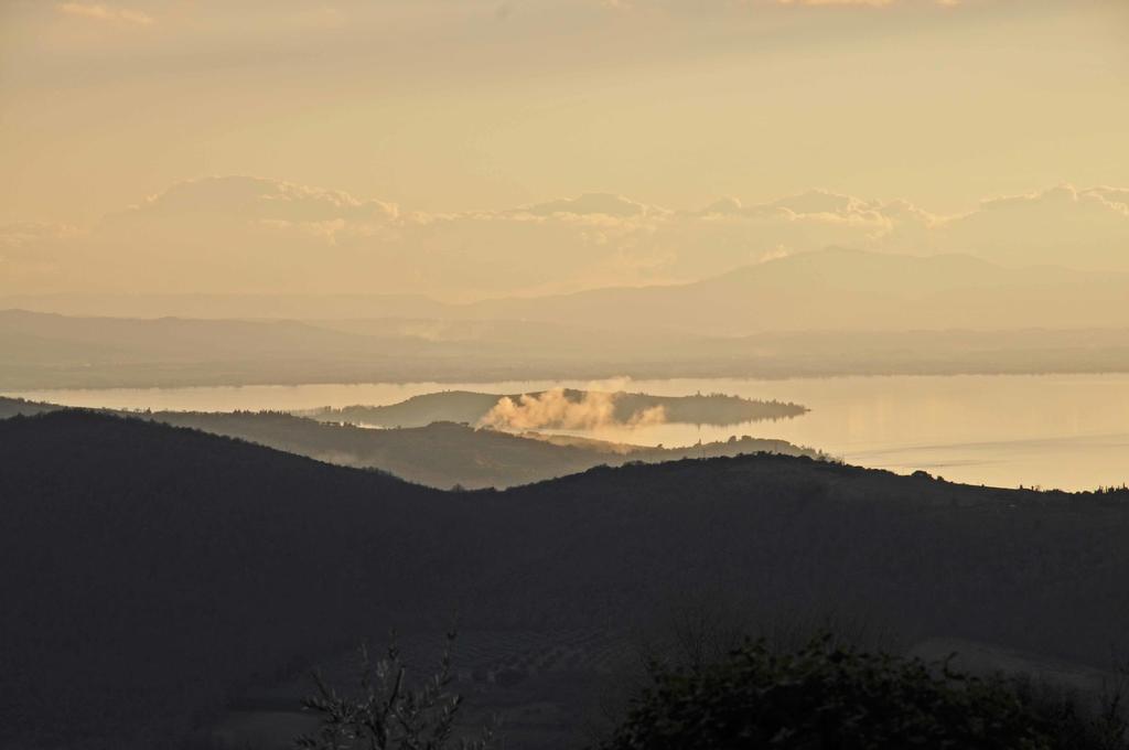 Agriturismo La Bicocca - Apt. "Il Leccio" Castel Rigone ภายนอก รูปภาพ
